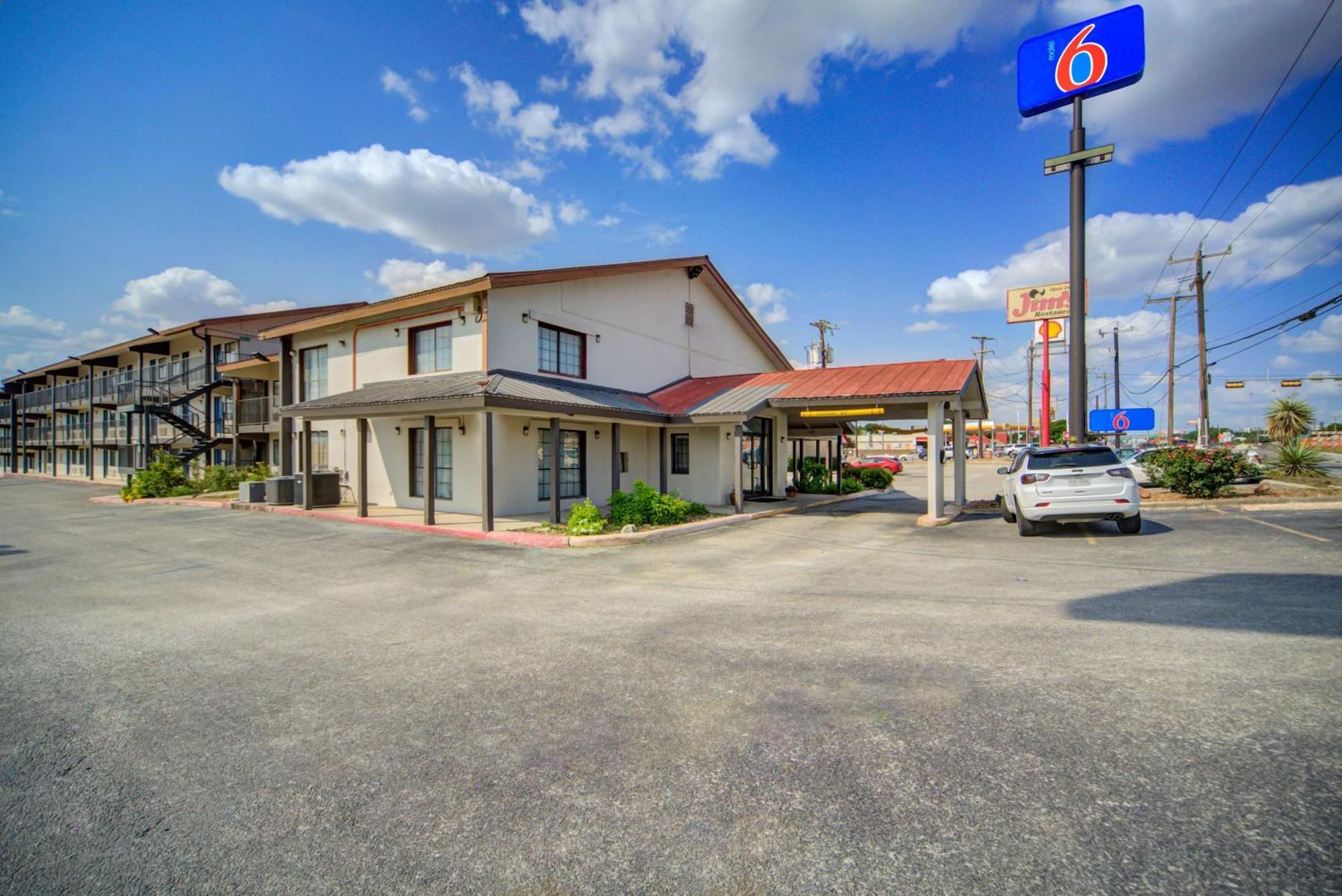 Motel 6 San Antonio, Tx I-35 North Corridor 外观 照片